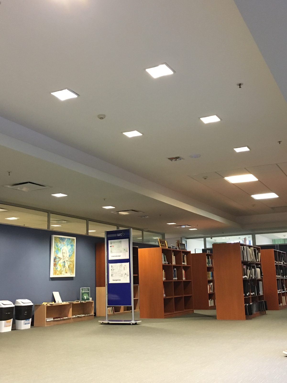 Biblioteca UCC
